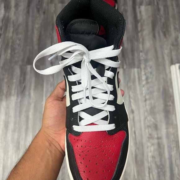 Jordan 1 Retro High Bred Toe - Picture 11 of 15